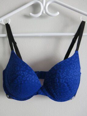 PINK Victoria's Secret Push Up Padded Underwire Blue Lace Bra - Size 32 DD